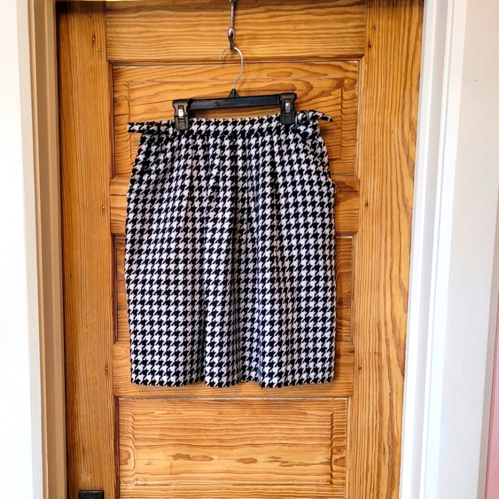 Blue Robin Anthropologie houndstooth skirt